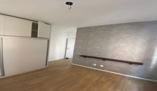 Vende-se belo apartamento em São Roque